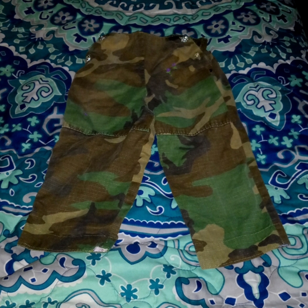 Baby girls camo girlie pants